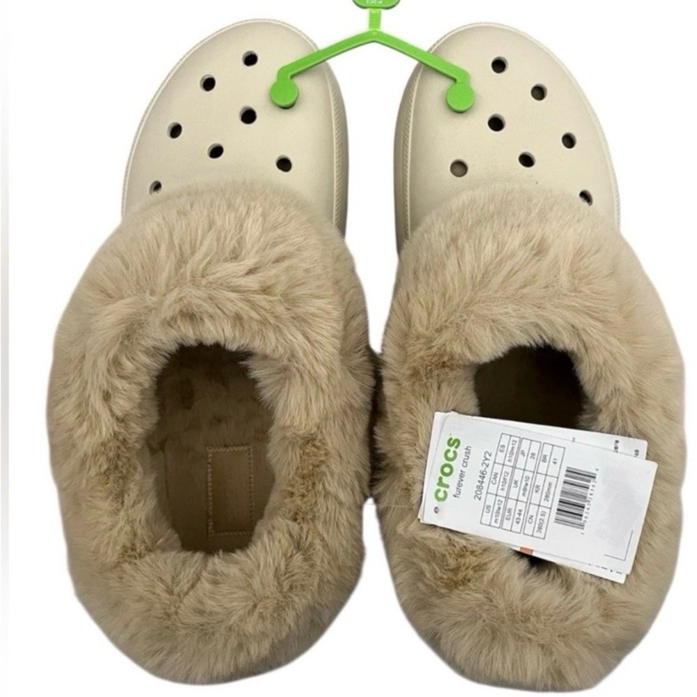 Crocs Unisex Faux Fur Furever Crush Bone Platform Clogs Women 12 Men 10 NEW